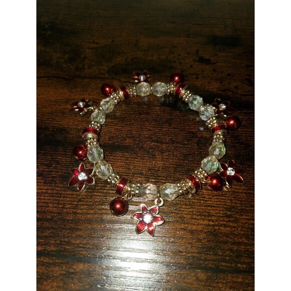 Kenneth Cole Red Flower Charm Bracelet Crystal Beads Stretch Holiday Jewelry - Picture 5 of 6
